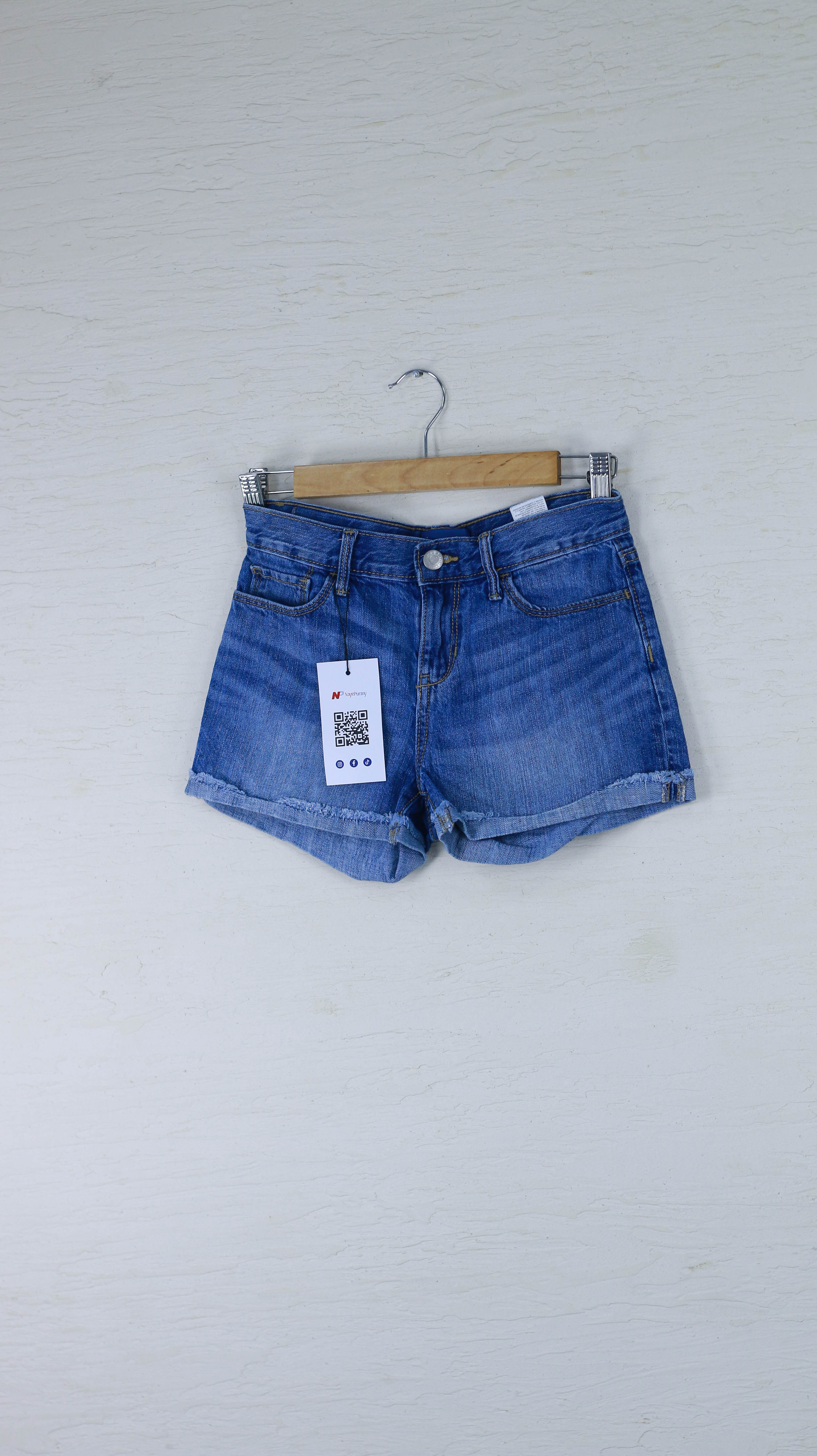 Old Navy  women shorts