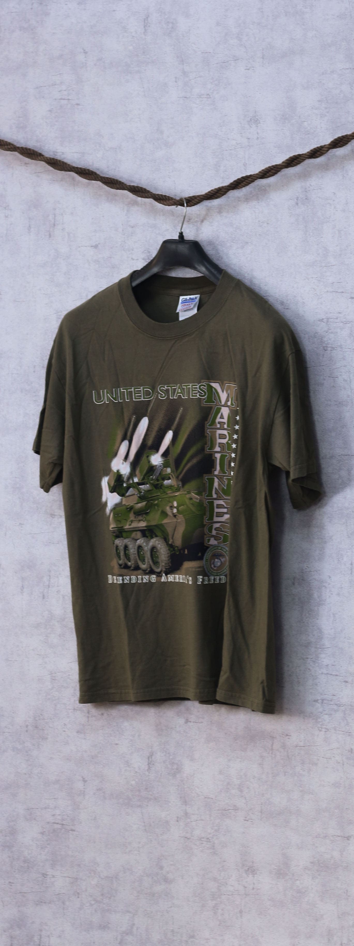 Gildan Activewear T-Shirt