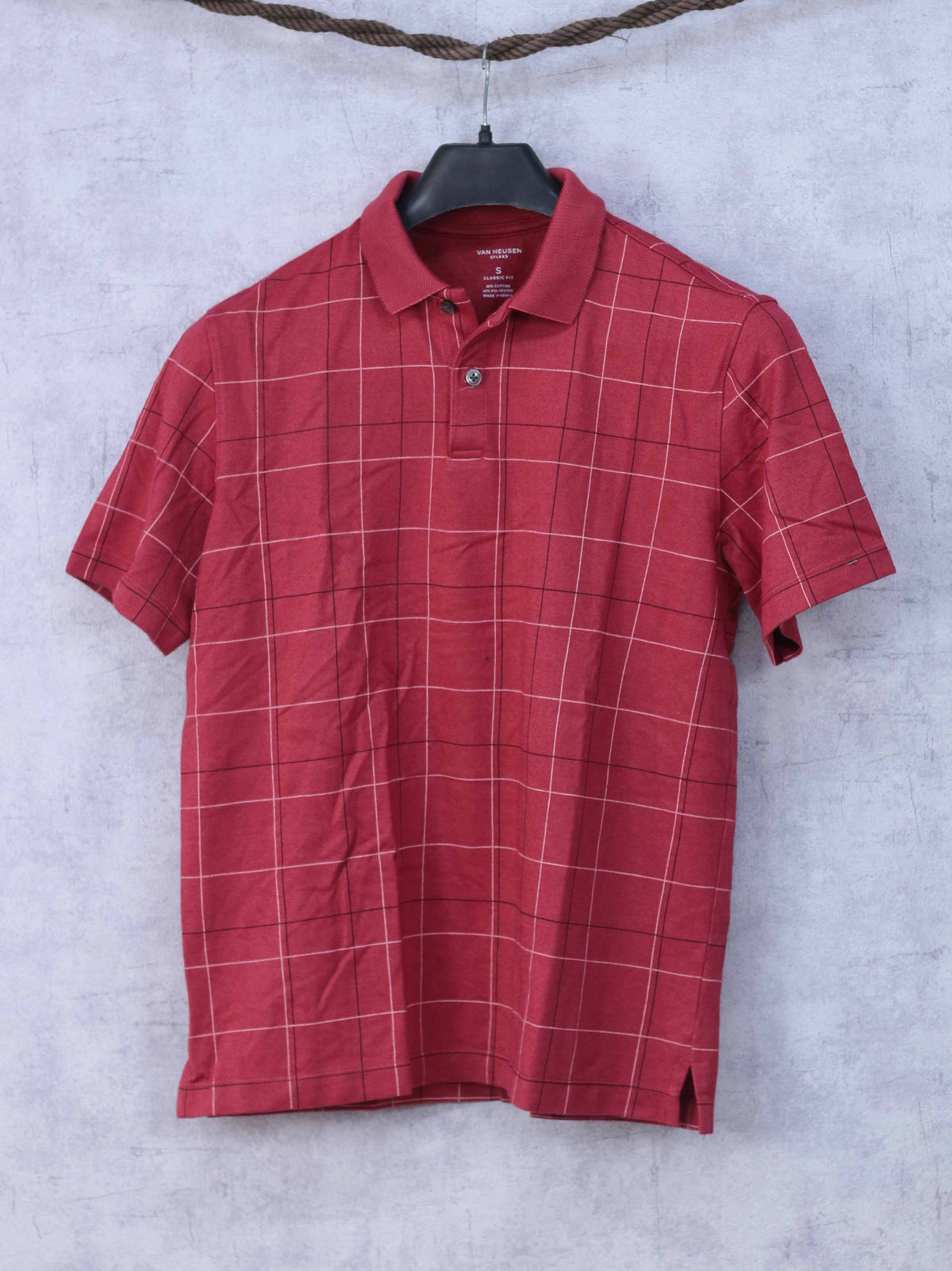 VAN HEUSEN T-SHIRT
