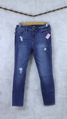 HOLLISTER