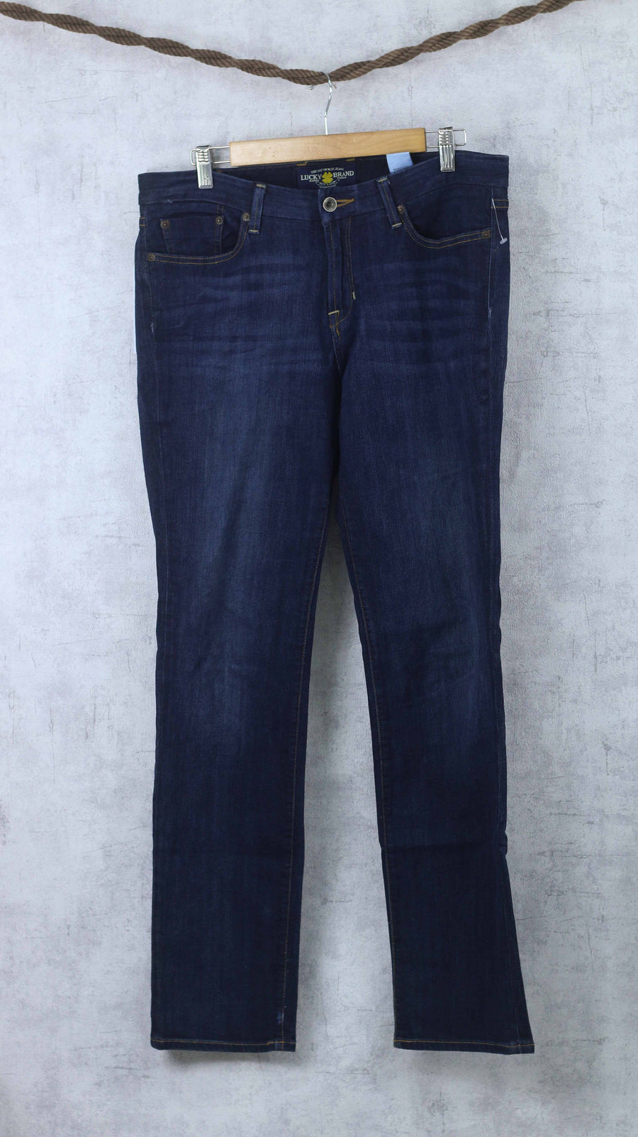 LUCKY BRAND