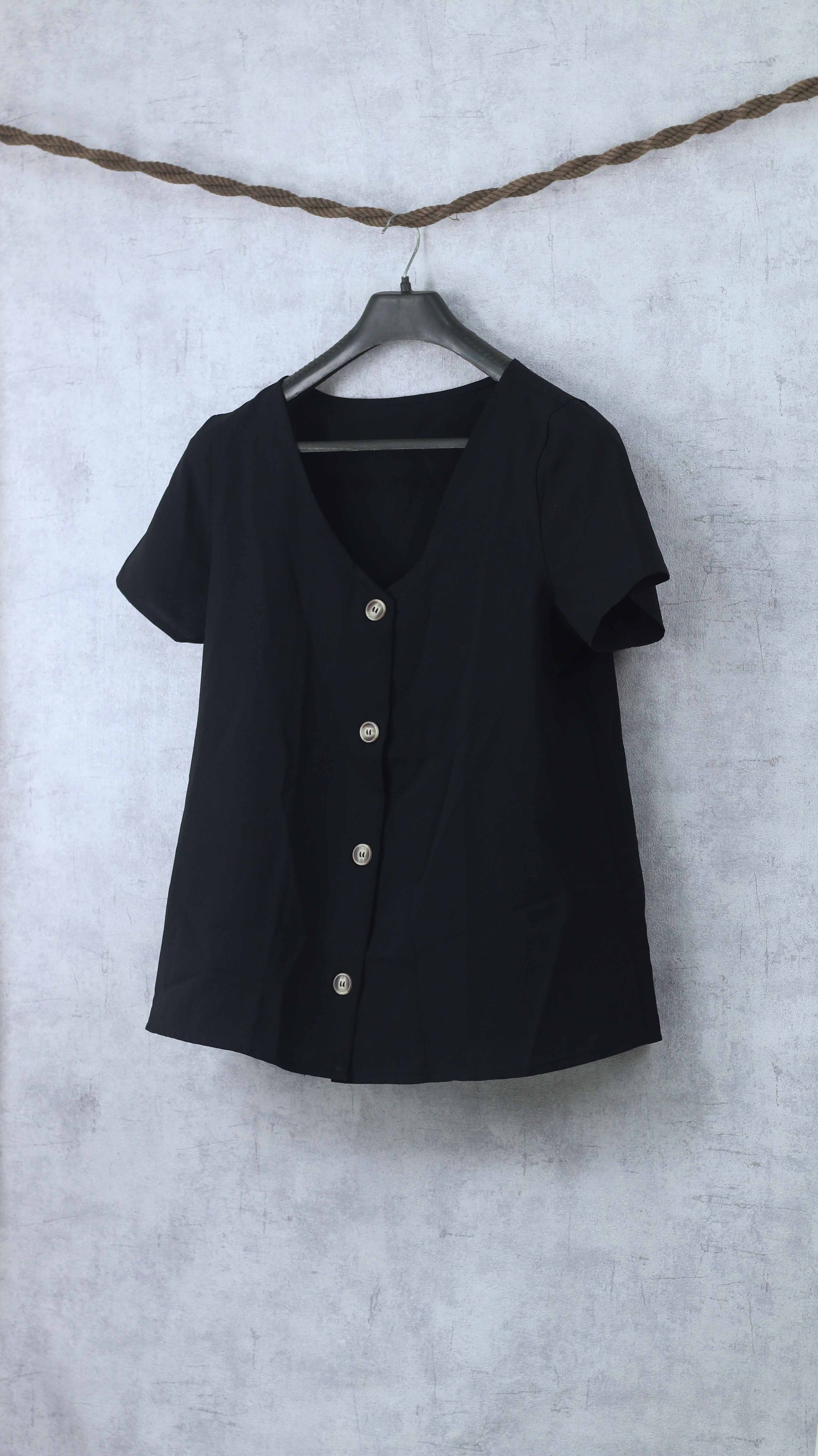Button Top
