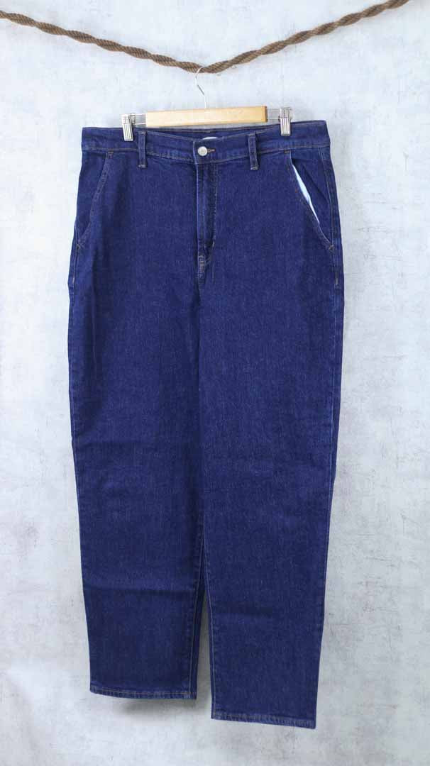 Old Navy Extra High-Rise Sky-High Straight Jeans