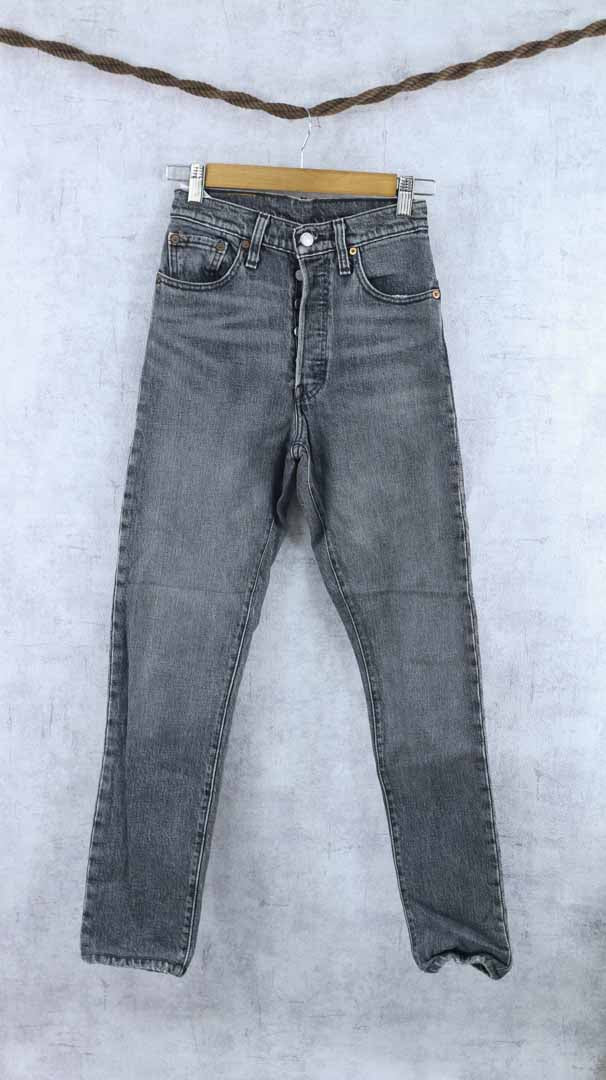LEVIS STRAUSS & CO.
