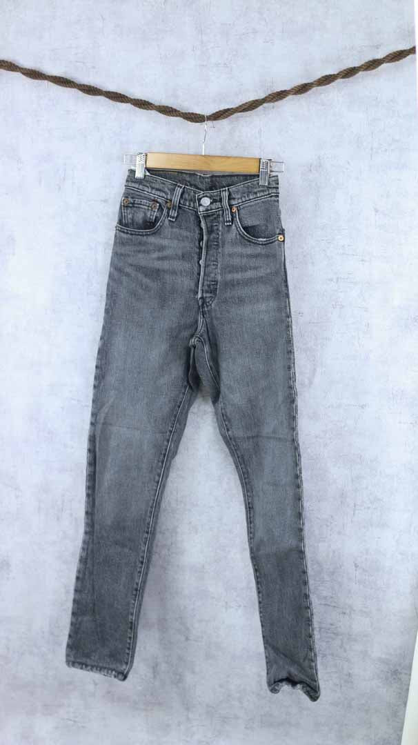 LEVIS STRAUSS & CO.