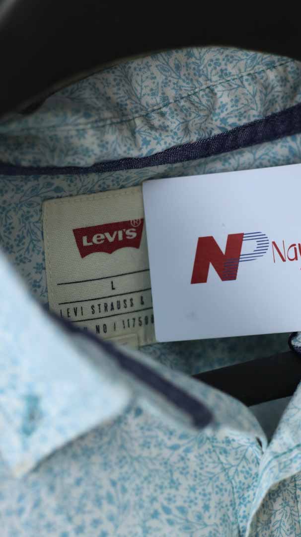 Levis