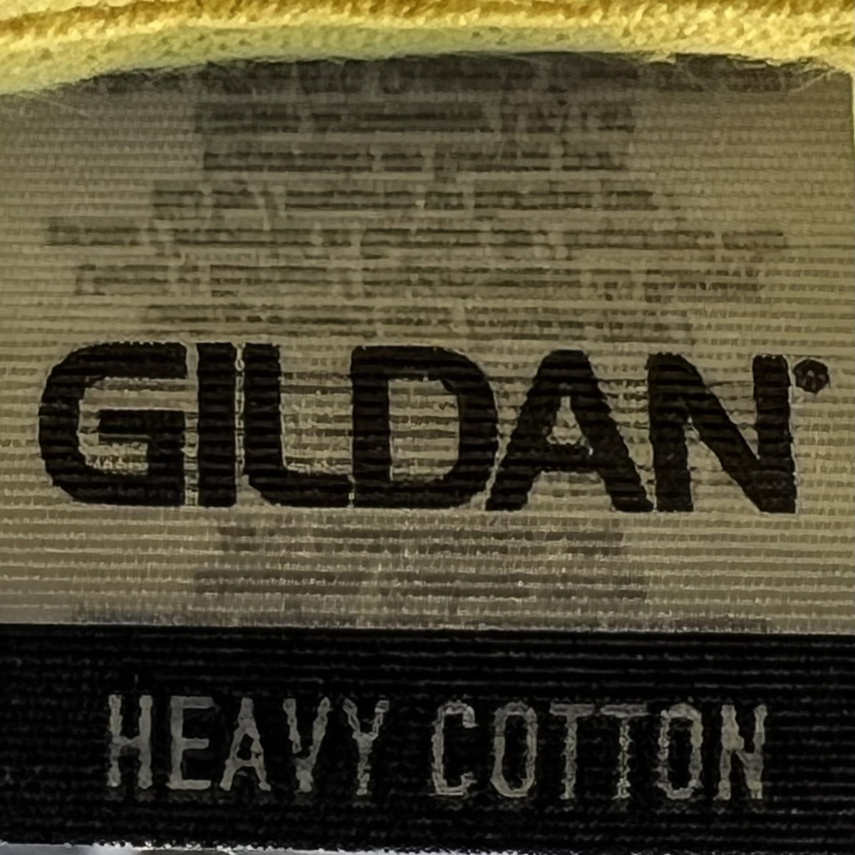 Gildan men round neck T-shirt