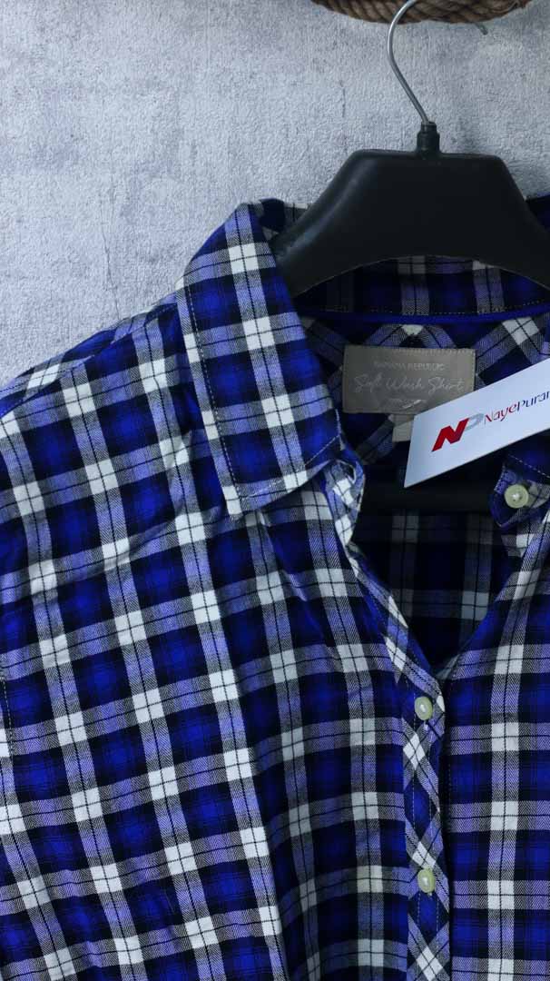 Banana Republic soft wash shirt