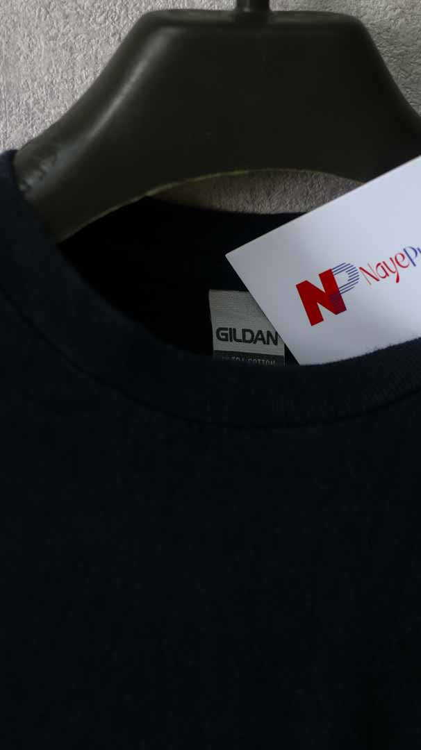 Gildan Black T-Shirt