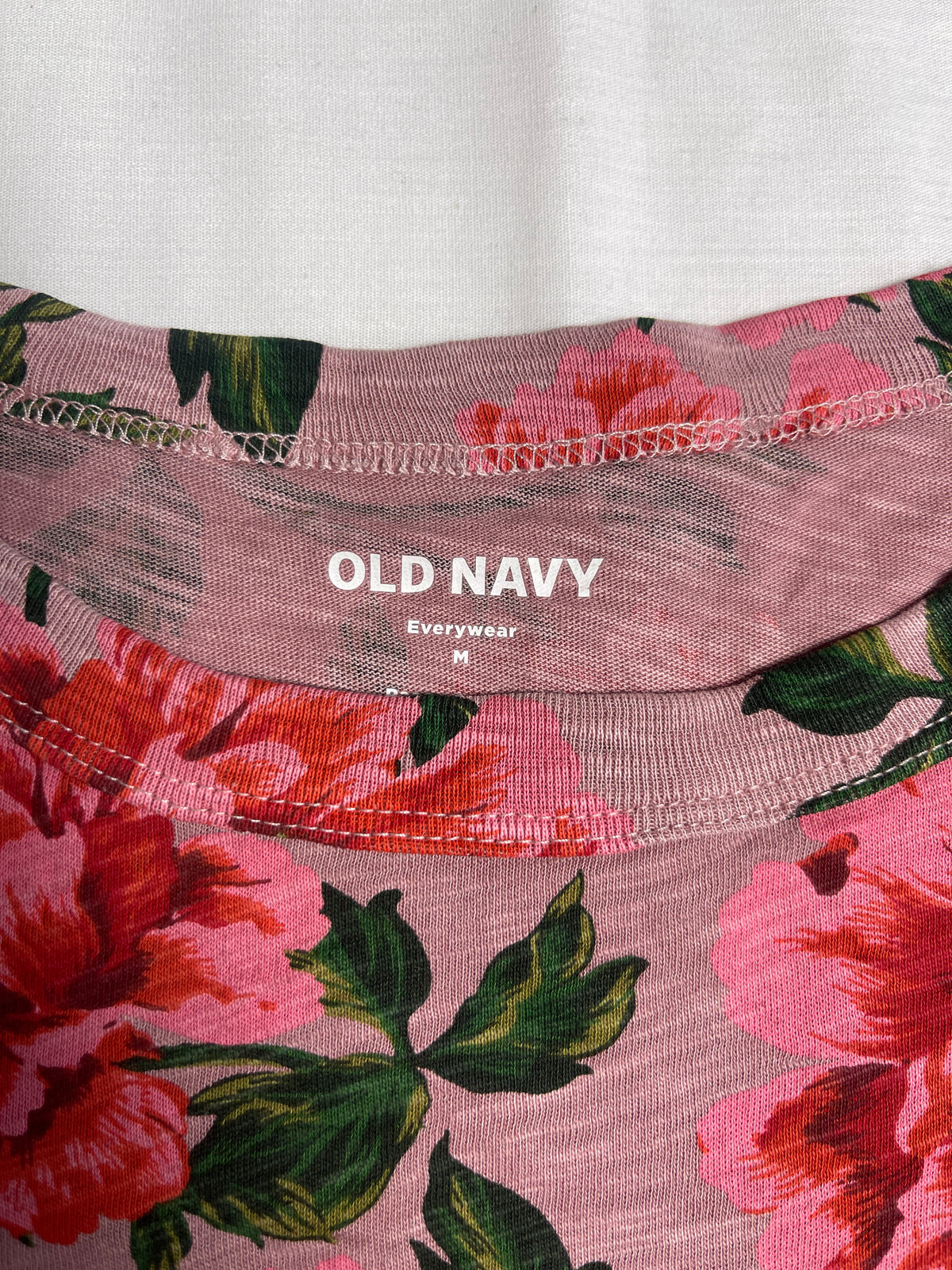Old Navy T-Shirt