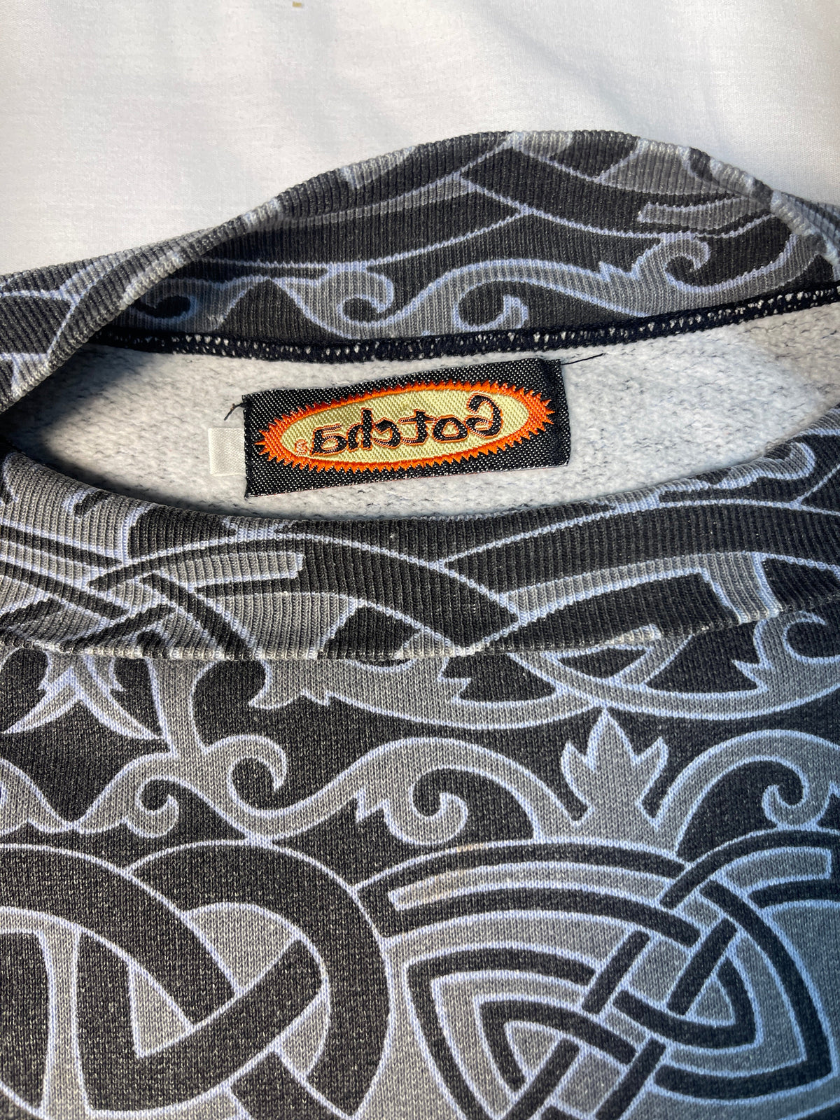 GOTCHA Men's Grey and Black Sweatshirt