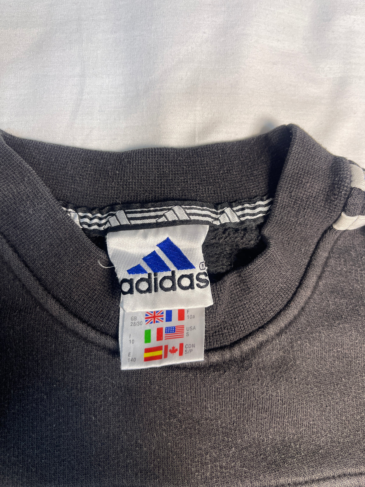 Adidas Sweatshirt