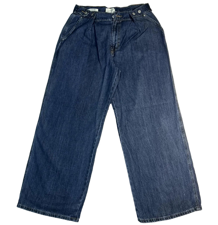 Universal Thread Jeans